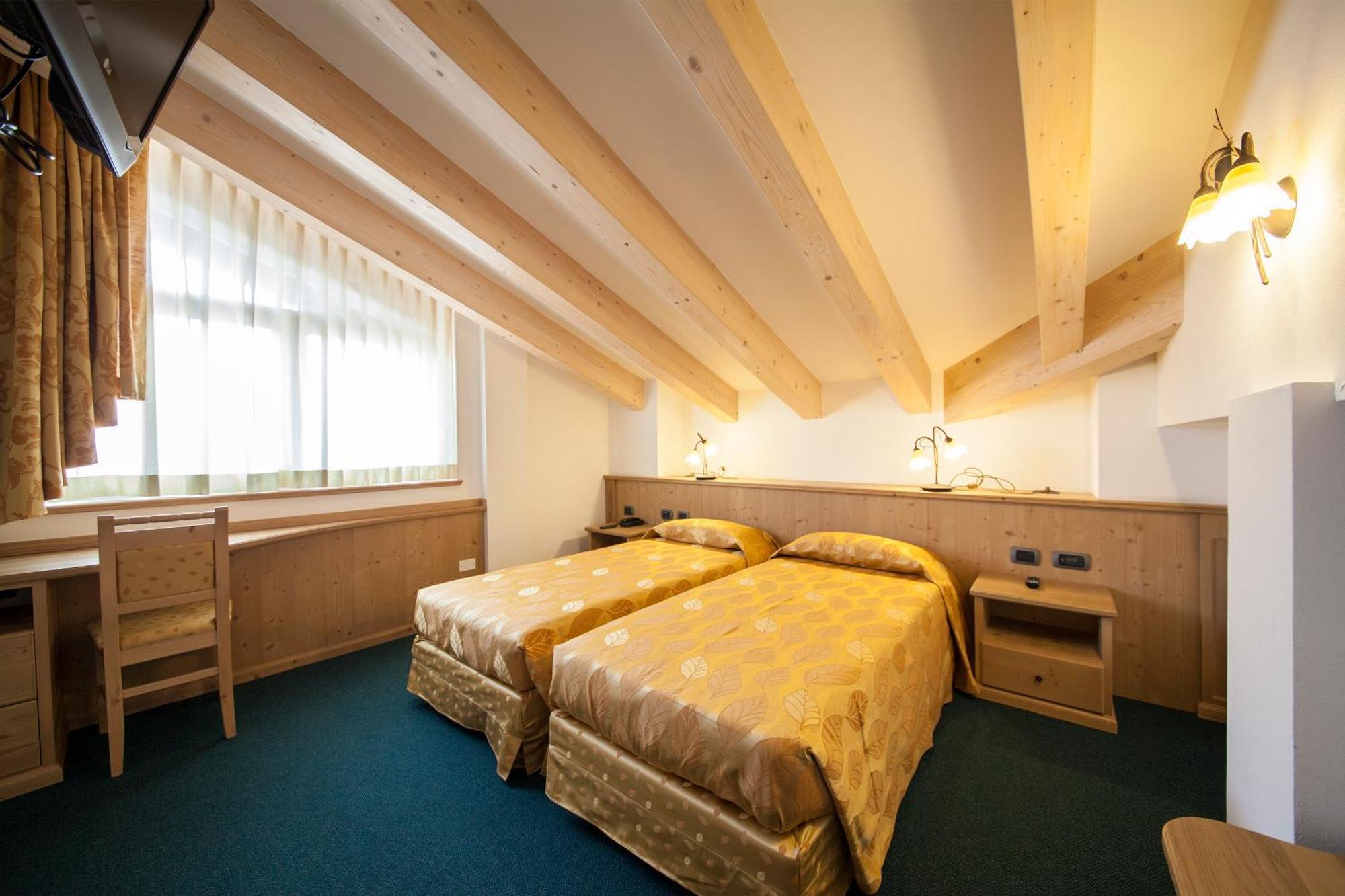 Family Hotel Andes - Only For Family Vigo di Fassa Zimmer foto